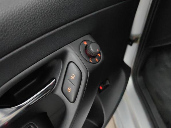 Volkswagen Polo V Рестайлинг с пробегом 2017 года, цена 1 149 000 рублей, 104988 км, седан, Автокод Объявления