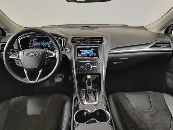 Ford Mondeo V с пробегом 2016 года, цена 1 350 000 рублей, 235000 км, седан, Автокод Объявления