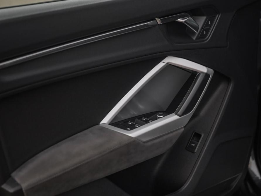 Audi Q3 Sportback II (F3) Санкт-Петербург  - изображение 24