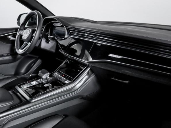 Audi Q8 I (4M) Рестайлинг с пробегом 2024 года, цена 12 990 000 рублей, 29519 км, внедорожник, Автокод Объявления
