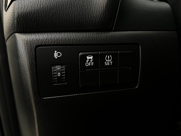 Mazda 3 III (BM) с пробегом 2014 года, цена 1 390 000 рублей, 98302 км, седан, Автокод Объявления