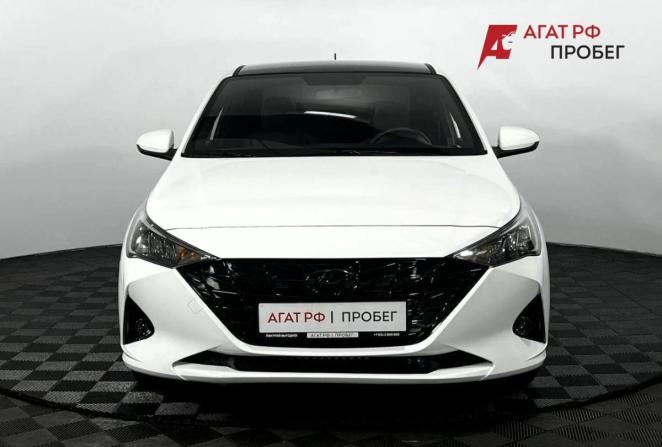 Hyundai Solaris II Рестайлинг с пробегом 2022 года, цена 1 745 000 рублей, 31816 км, седан, Автокод Объявления