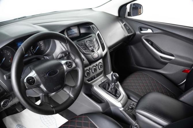 Ford Focus III с пробегом 2013 года, цена 629 000 рублей, 280123 км, хэтчбек, Автокод Объявления