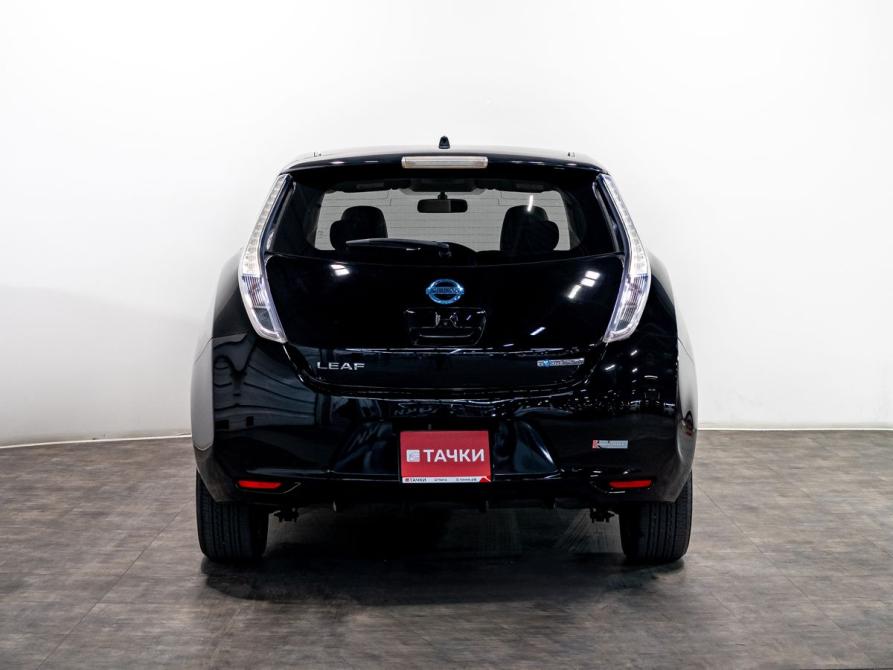 Nissan Leaf I (ZE0/AZE0) Чита  - изображение 4