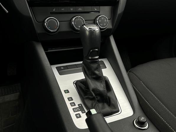 Skoda Octavia III (A7) Рестайлинг с пробегом 2019 года, цена 1 788 200 рублей, 77485 км, лифтбек, Автокод Объявления