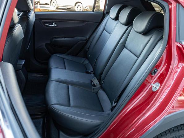 Kia Rio IV Рестайлинг с пробегом 2021 года, цена 1 740 000 рублей, 81999 км, хэтчбек, Автокод Объявления