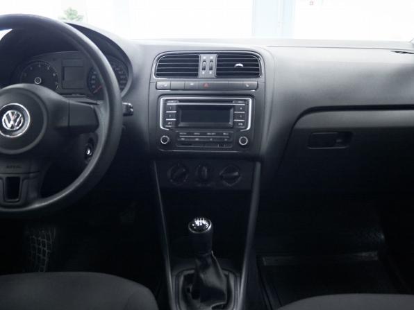 Volkswagen Polo V с пробегом 2014 года, цена 728 000 рублей, 130314 км, седан, Автокод Объявления