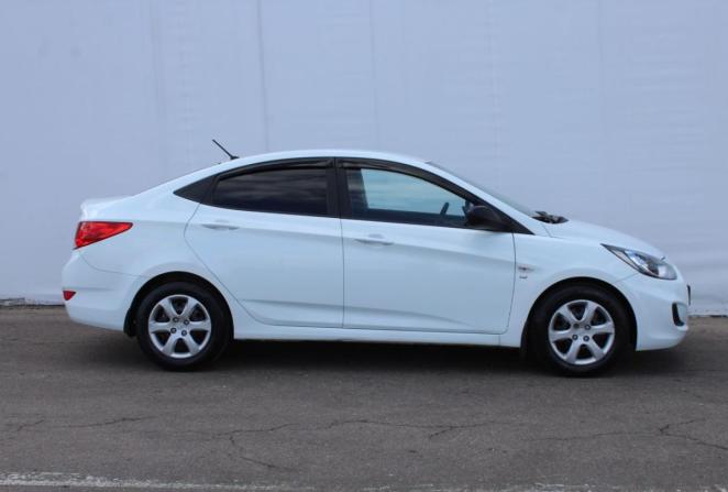 Hyundai Solaris I с пробегом 2011 года, цена 680 000 рублей, 194115 км, седан, Автокод Объявления