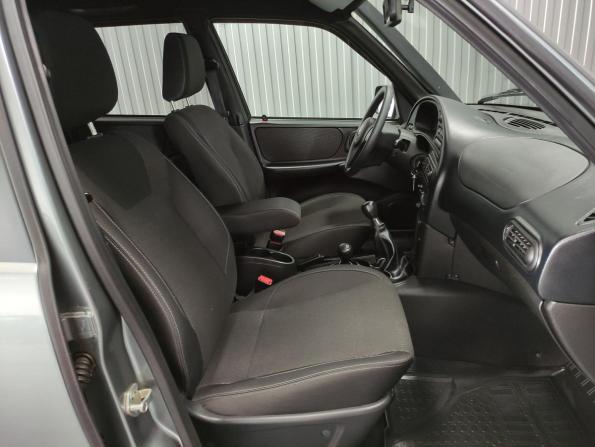 Chevrolet Niva I Рестайлинг с пробегом 2018 года, цена 740 000 рублей, 106500 км, внедорожник, Автокод Объявления