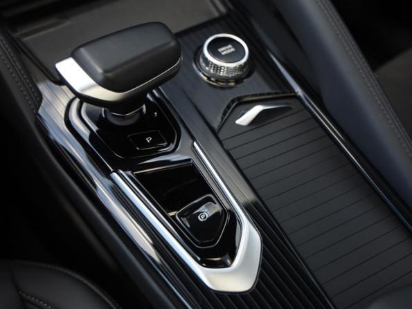 Geely Monjaro I с пробегом 2024 года, цена 3 470 000 рублей, 37178 км, внедорожник, Автокод Объявления