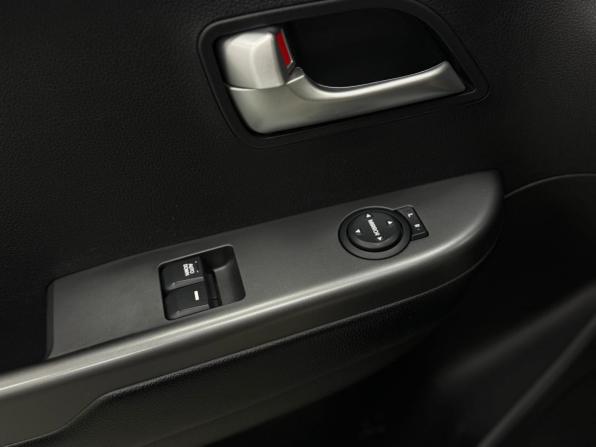 Kia Rio III Рестайлинг с пробегом 2016 года, цена 990 000 рублей, 130556 км, хэтчбек, Автокод Объявления