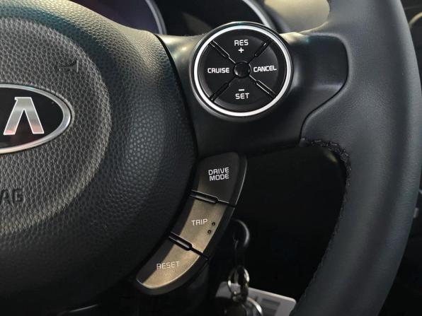 Kia Soul II Рестайлинг с пробегом 2018 года, цена 1 640 000 рублей, 90000 км, хэтчбек, Автокод Объявления