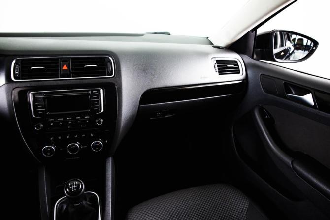 Volkswagen Jetta VI с пробегом 2013 года, цена 949 000 рублей, 253133 км, седан, Автокод Объявления