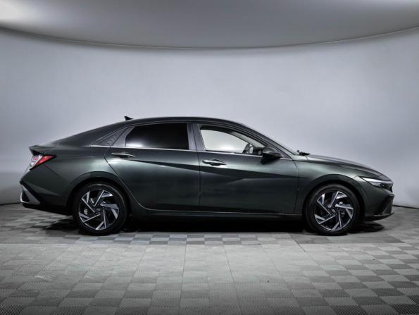 Hyundai Elantra VII (CN7) Рестайлинг с пробегом 2023 года, цена 2 220 000 рублей, 10350 км, седан, Автокод Объявления