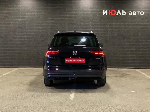 Volkswagen Tiguan II с пробегом 2018 года, цена 2 499 000 рублей, 116418 км, внедорожник, Автокод Объявления