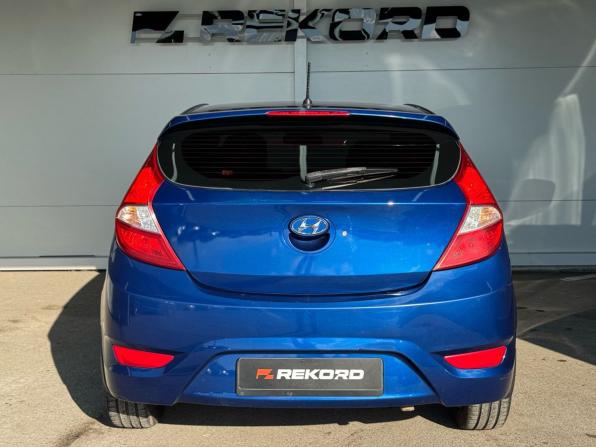 Hyundai Solaris I с пробегом 2012 года, цена 829 000 рублей, 203994 км, хэтчбек, Автокод Объявления