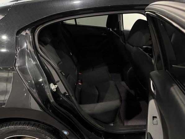 Mazda 3 III (BM) с пробегом 2013 года, цена 1 316 000 рублей, 177700 км, хэтчбек, Автокод Объявления