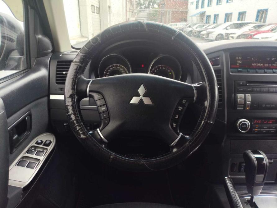 Mitsubishi Pajero IV Рестайлинг 1 Санкт-Петербург  - изображение 17