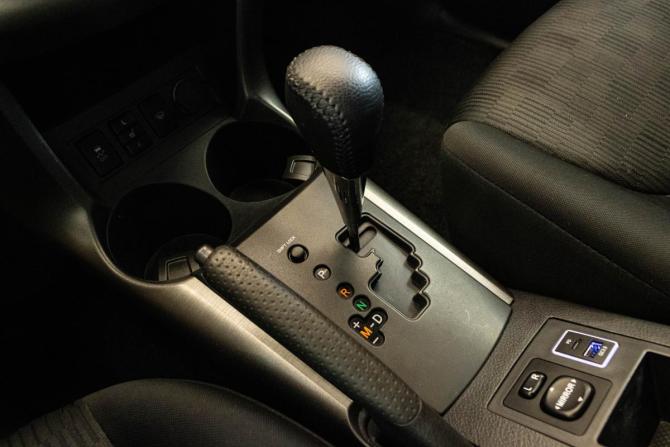 Toyota RAV4 III (XA30) Рестайлинг с пробегом 2010 года, цена 1 269 000 рублей, 287956 км, внедорожник, Автокод Объявления