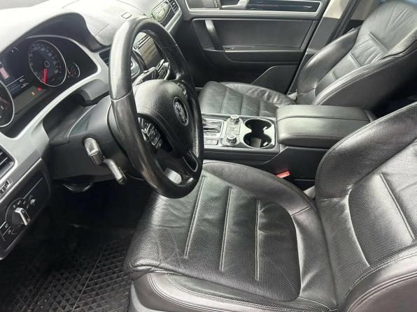 Volkswagen Touareg II с пробегом 2014 года, цена 1 940 000 рублей, 274509 км, внедорожник, Автокод Объявления
