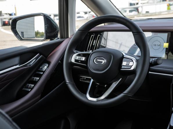GAC Trumpchi M8 II Рестайлинг с пробегом 2026 года, цена 4 790 000 рублей, 35 км, минивэн, Автокод Объявления