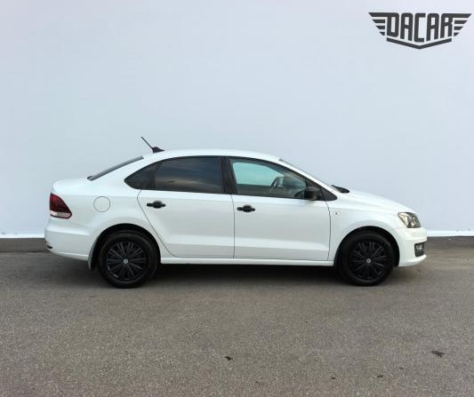 Volkswagen Polo V Рестайлинг с пробегом 2019 года, цена 1 230 000 рублей, 101000 км, седан, Автокод Объявления