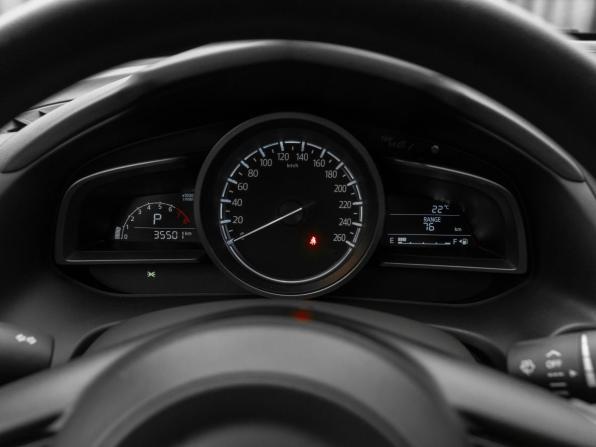 Mazda CX-4 I Рестайлинг с пробегом 2023 года, цена 2 695 000 рублей, 35423 км, внедорожник, Автокод Объявления