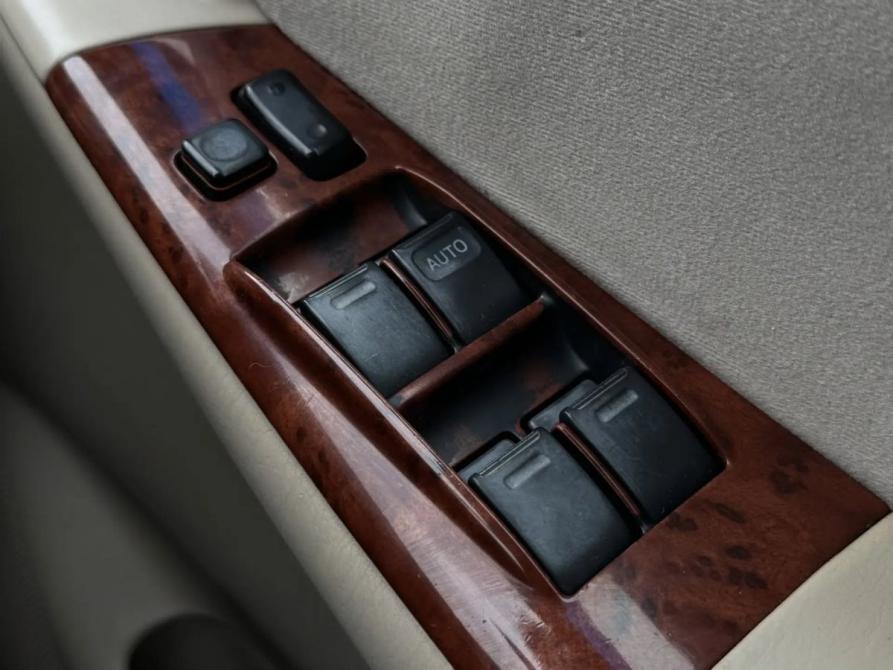 Toyota Corolla IX (E120 E130) Новосибирск  - изображение 12
