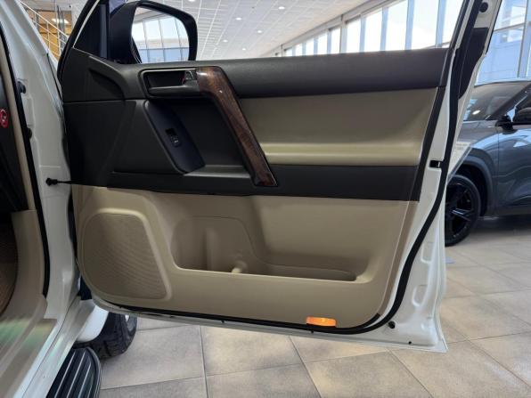 Toyota Land Cruiser Prado 150 Series с пробегом 2010 года, цена 2 900 000 рублей, 148800 км, внедорожник, Автокод Объявления