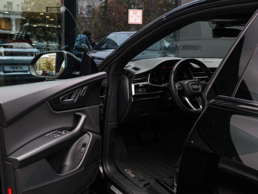 Audi Q8 I (4M) Москва  - изображение 12