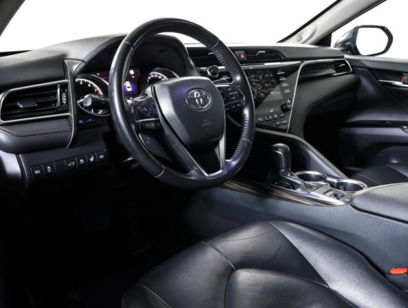 Toyota Camry VIII (XV70) с пробегом 2018 года, цена 1 740 000 рублей, 396273 км, седан, Автокод Объявления