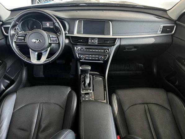 Kia Optima IV Рестайлинг с пробегом 2018 года, цена 1 895 000 рублей, 124564 км, седан, Автокод Объявления