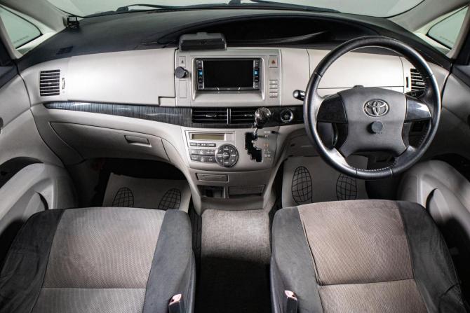 Toyota Estima III с пробегом 2006 года, цена 1 369 000 рублей, 201262 км, минивэн, Автокод Объявления
