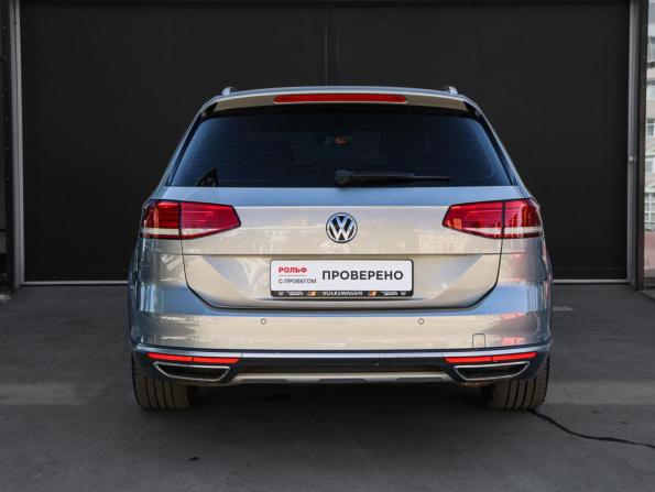 Volkswagen Passat B8 с пробегом 2016 года, цена 2 350 000 рублей, 115000 км, универсал, Автокод Объявления