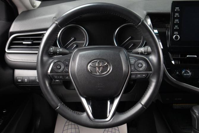 Toyota Camry VIII (XV70) Рестайлинг с пробегом 2021 года, цена 3 249 000 рублей, 59850 км, седан, Автокод Объявления