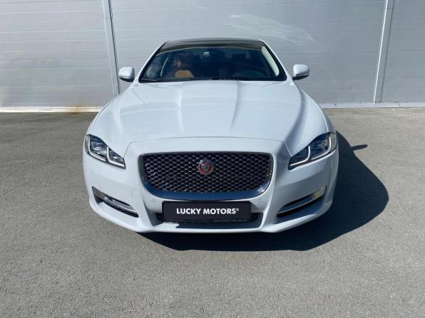 Jaguar XJ IV (X351) Рестайлинг с пробегом 2016 года, цена 3 954 000 рублей, 41953 км, седан, Автокод Объявления
