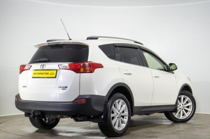 Toyota RAV4 IV (XA40) с пробегом 2013 года, цена 1 799 000 рублей, 199500 км, внедорожник, Автокод Объявления