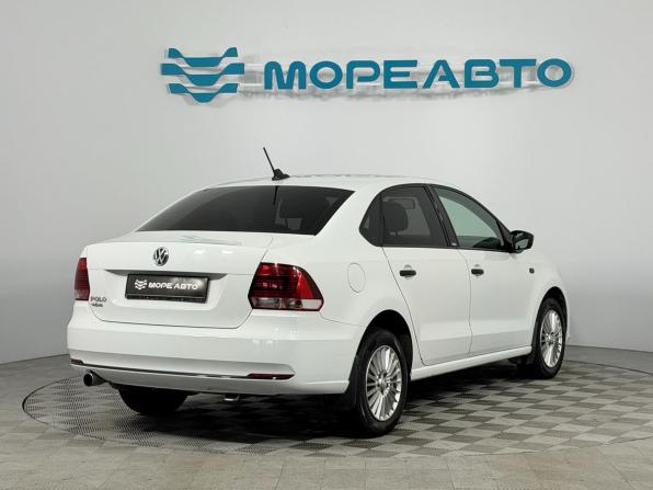 Volkswagen Polo V Рестайлинг с пробегом 2018 года, цена 1 190 000 рублей, 87000 км, седан, Автокод Объявления