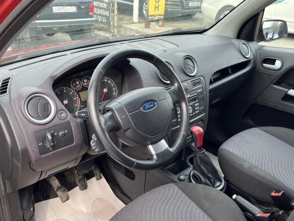 Ford Fusion I Рестайлинг с пробегом 2008 года, цена 299 000 рублей, 242000 км, хэтчбек, Автокод Объявления