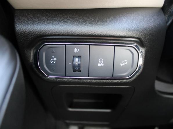 Haval Jolion I с пробегом 2021 года, цена 1 759 000 рублей, 41952 км, внедорожник, Автокод Объявления