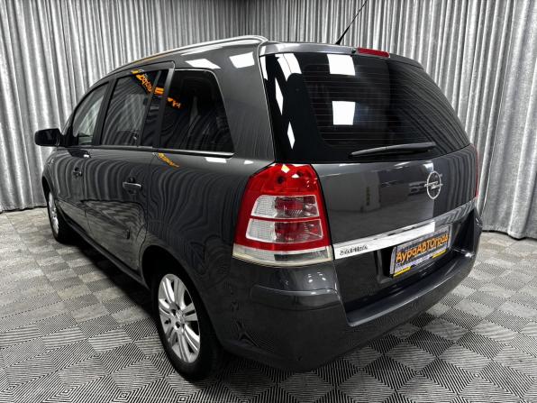 Opel Zafira B Рестайлинг с пробегом 2012 года, цена 950 000 рублей, 139946 км, компактвэн, Автокод Объявления