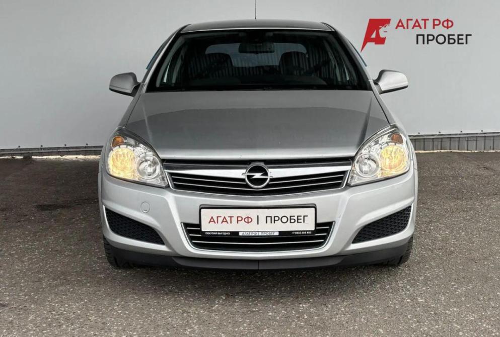 Opel Astra H Рестайлинг Киров  - изображение 2
