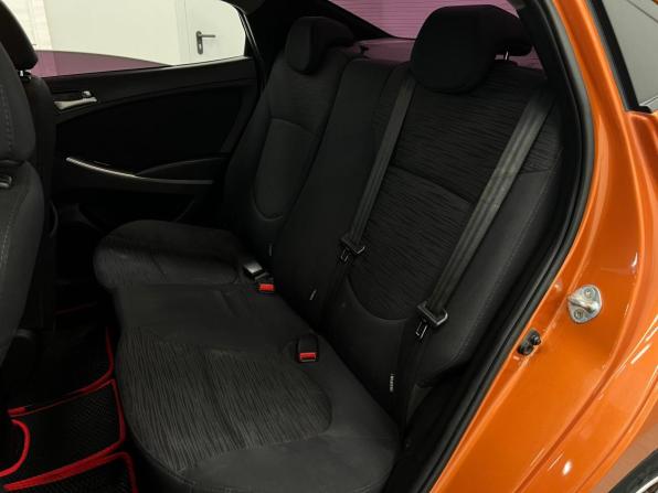 Hyundai Solaris I Рестайлинг с пробегом 2015 года, цена 970 000 рублей, 194470 км, седан, Автокод Объявления