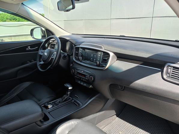 Kia Sorento III Prime Рестайлинг с пробегом 2019 года, цена 1 990 000 рублей, 45203 км, внедорожник, Автокод Объявления
