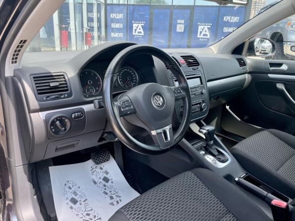 Volkswagen Jetta V с пробегом 2010 года, цена 865 000 рублей, 127618 км, седан, Автокод Объявления