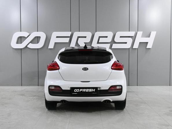 Kia Ceed II Рестайлинг с пробегом 2017 года, цена 1 249 030 рублей, 158447 км, хэтчбек, Автокод Объявления