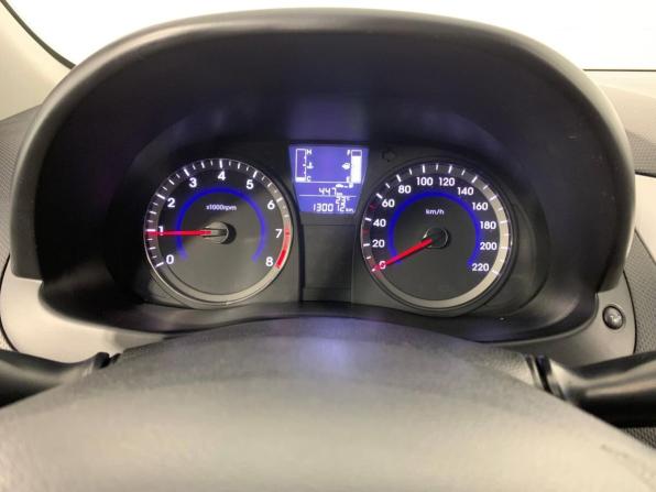 Hyundai Solaris I Рестайлинг с пробегом 2014 года, цена 968 000 рублей, 129984 км, седан, Автокод Объявления