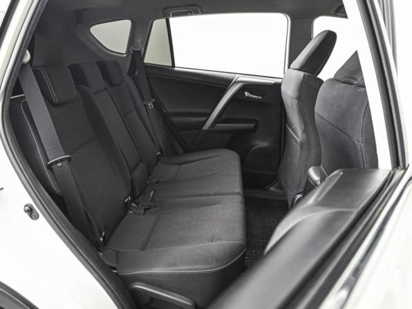 Toyota RAV4 IV (XA40) Рестайлинг с пробегом 2016 года, цена 2 379 000 рублей, 86625 км, внедорожник, Автокод Объявления