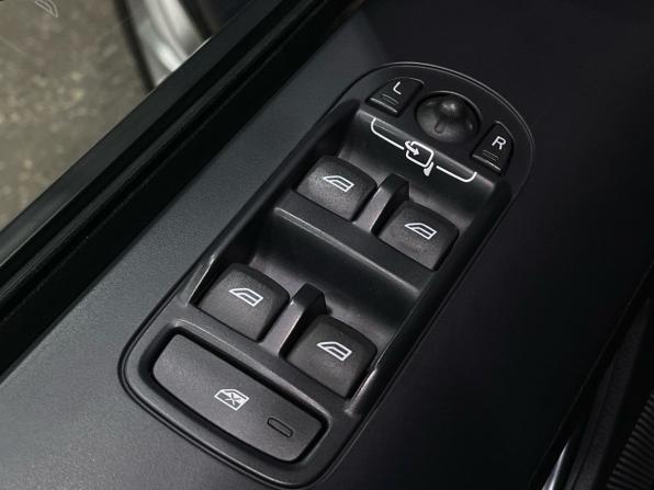 Land Rover Freelander II Рестайлинг 2 с пробегом 2012 года, цена 1 580 000 рублей, 144345 км, внедорожник, Автокод Объявления