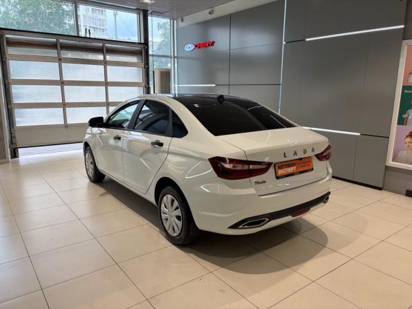 Lada (ВАЗ) Vesta I Рестайлинг (NG) с пробегом 2024 года, цена 1 219 000 рублей, 47165 км, седан, Автокод Объявления